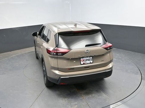 Used 2025 Nissan Rogue SV AWD/4WD image 44