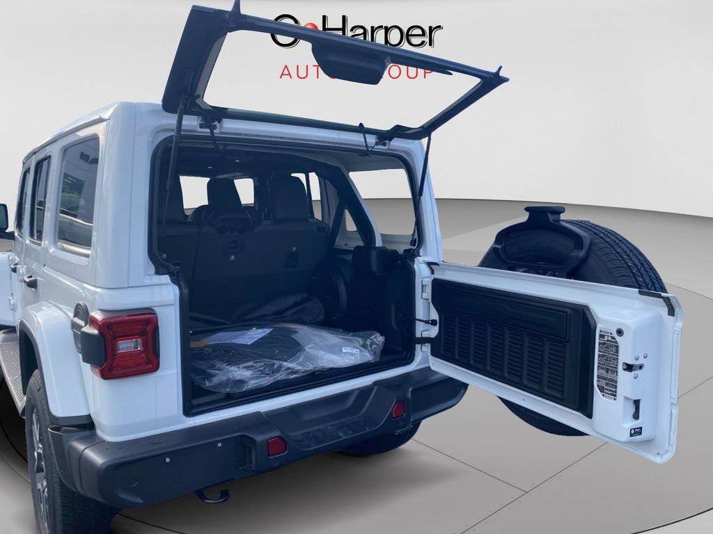 New 2026 Jeep Wrangler Unlimited Sahara AWD/4WD image 18