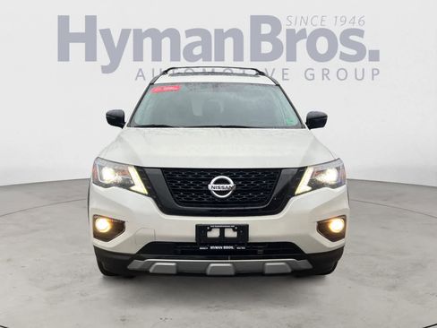 Used 2020 Nissan Pathfinder SL image 9
