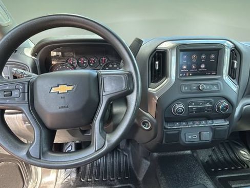 Used 2025 Chevrolet Silverado 1500 W/T RWD image 10
