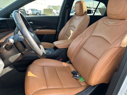 Used 2024 Cadillac XT4 Sport image 38