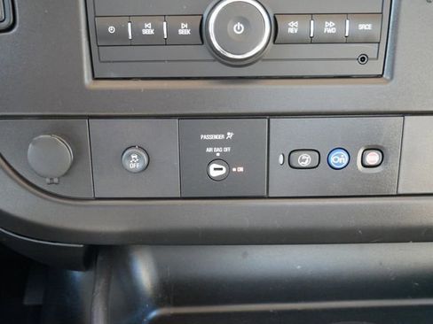 Used 2023 Chevrolet Express 3500 w/ Power Convenience Package RWD image 16