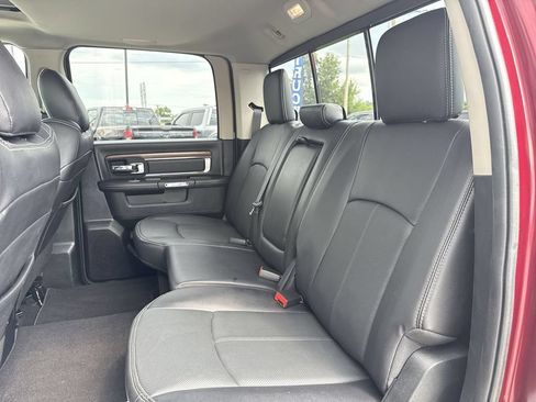 Used 2018 RAM 1500 Laramie w/ Convenience Group AWD/4WD image 11