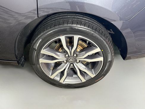 Used 2019 Acura MDX FWD w/ Advance Package image 37