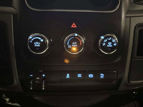 Used 2016 RAM 2500 Tradesman w/ Chrome Appearance Group AWD/4WD image 31
