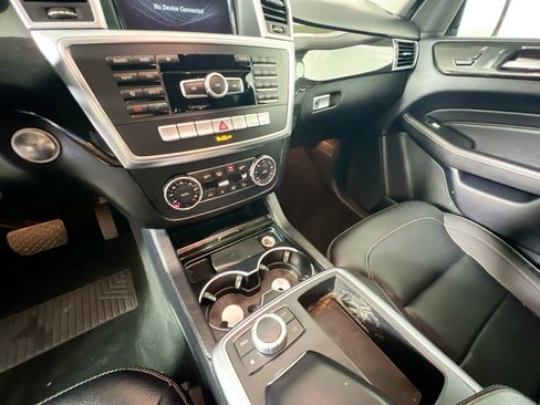 Used 2015 Mercedes-Benz ML 350 4MATIC image 25
