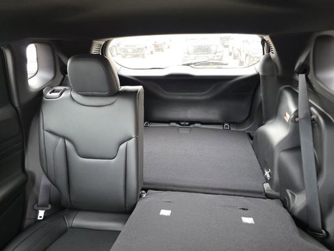 New 2026 Jeep Compass Limited image 13