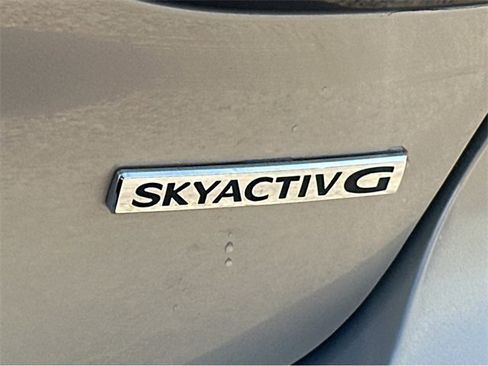 Used 2024 MAZDA MAZDA3 s image 13