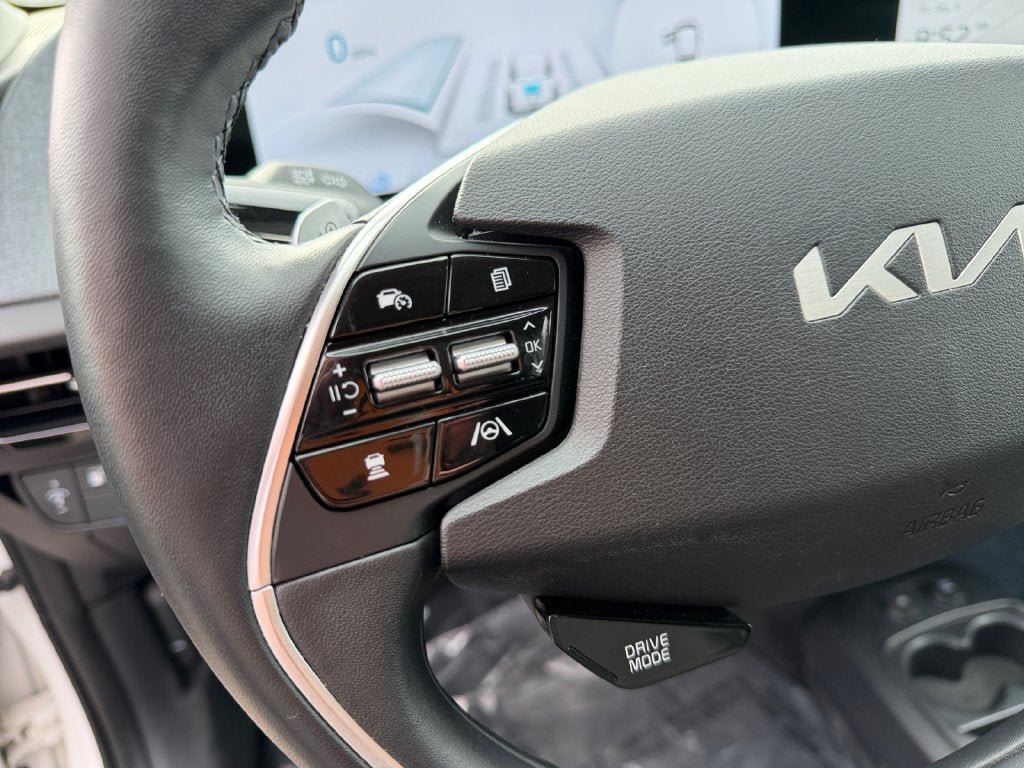 Used 2024 Kia EV6 Light AWD/4WD image 24