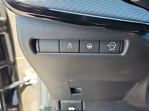 New 2026 Nissan Kicks SR w/ SR Premium Package FWD image 25