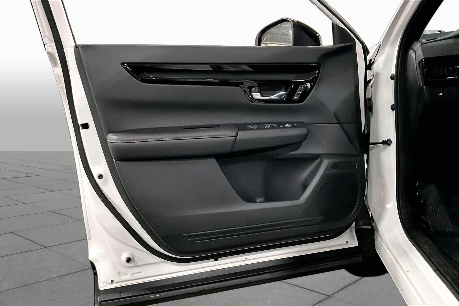 Used 2026 Honda CR-V Sport Touring image 22