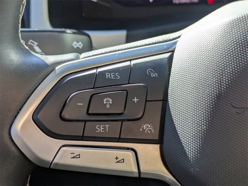 Used 2021 Volkswagen Atlas SEL image 28