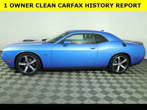 Used 2016 Dodge Challenger R/T image 5