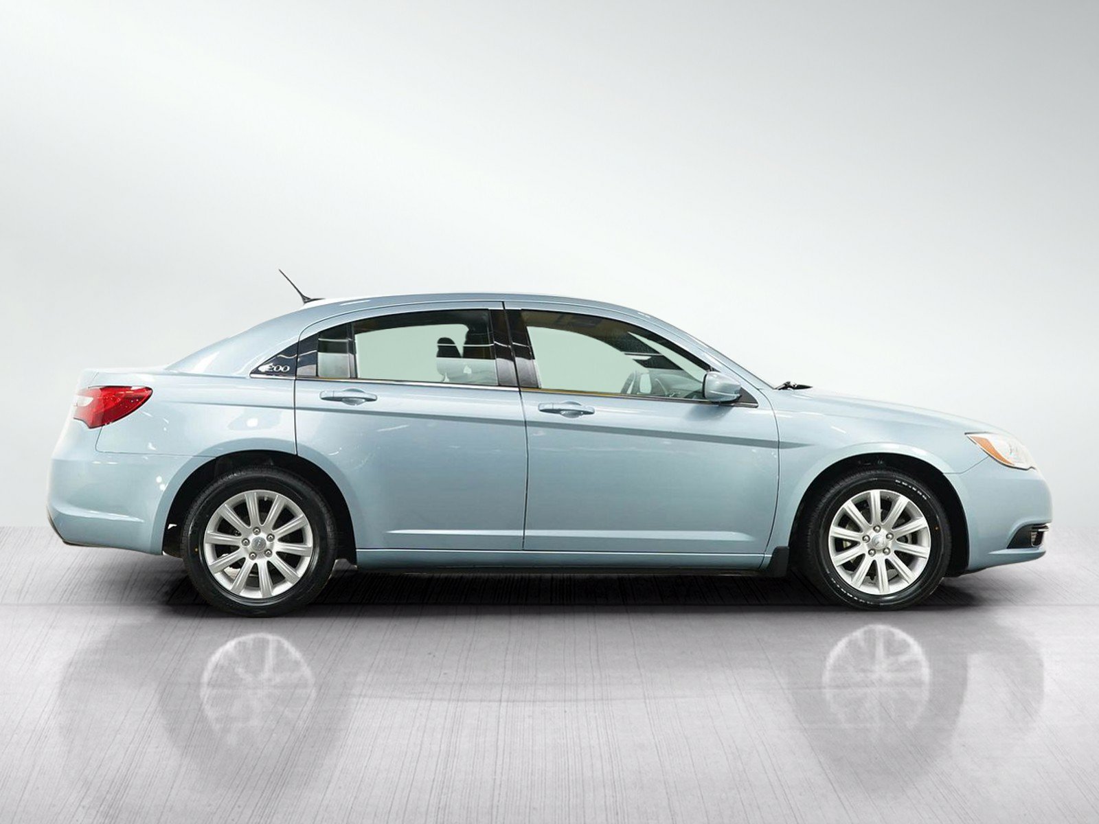 Used 2012 Chrysler 200 Touring w/ Cold Weather Group FWD image 6