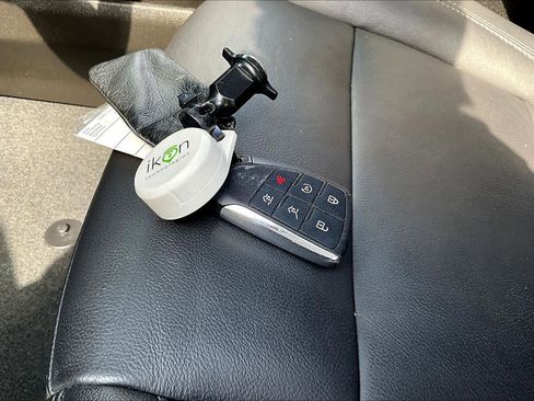 Used 2021 Chevrolet Tahoe Z71 image 14