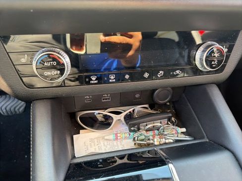 Used 2024 Mitsubishi Outlander SE image 26