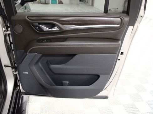 Used 2022 GMC Yukon XL Denali image 26