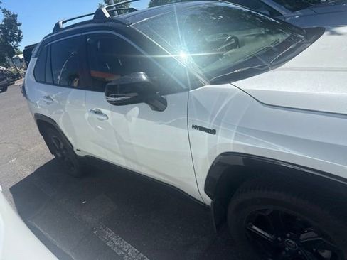 Used 2021 Toyota RAV4 XSE w/ XSE Grade Weather Package AWD/4WD image 4