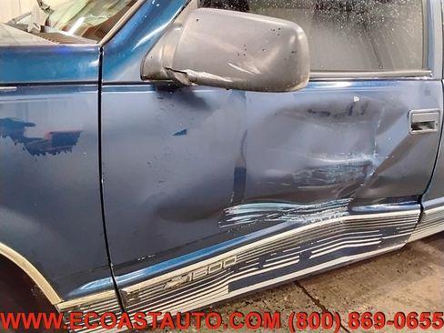 Used 1999 Chevrolet Suburban 2WD w/ Preferred Equipment Group 3 image 18