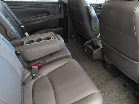 Used 2021 Honda Odyssey EX-L image 24