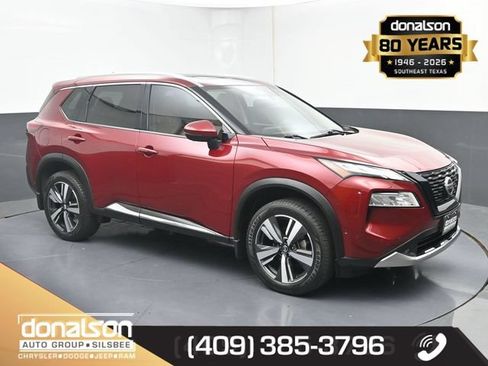 Used 2021 Nissan Rogue Platinum FWD image 1