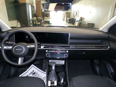 Used 2025 Hyundai Tucson SEL image 11