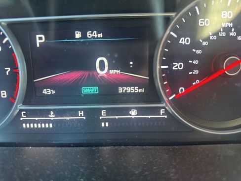 Used 2023 Kia Sorento EX w/ Panoramic Sunroof Package image 2