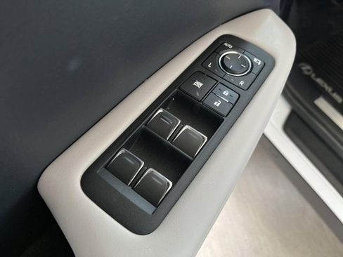 Certified 2022 Lexus RX 350 FWD w/ Premium Package image 10