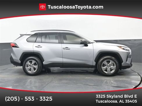 Used 2025 Toyota RAV4 LE image 1