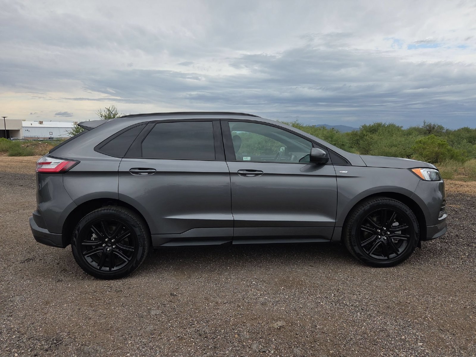 Certified 2024 Ford Edge ST-Line AWD/4WD image 4