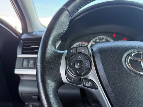 Used 2014 Toyota Camry SE w/ Leather Package image 16