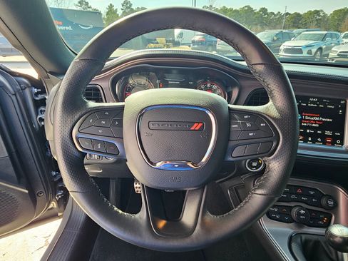 Used 2023 Dodge Challenger R/T w/ Plus Package image 16