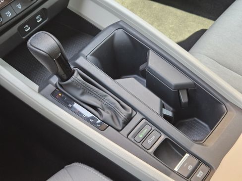 Used 2024 Honda Accord EX image 18