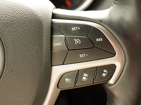 Certified 2021 Jeep Grand Cherokee Limited w/ Quick Order Package 28K 80th AWD/4WD image 35