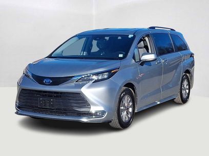 Used 2024 Toyota Sienna XLE