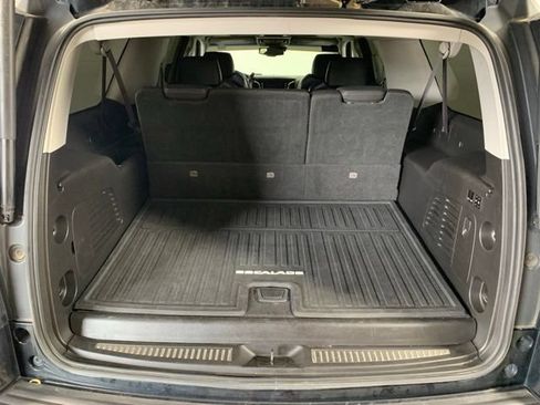 Used 2016 Cadillac Escalade ESV Premium AWD/4WD image 27