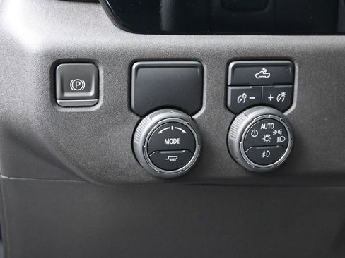 Used 2023 Chevrolet Silverado 1500 RST RWD image 16