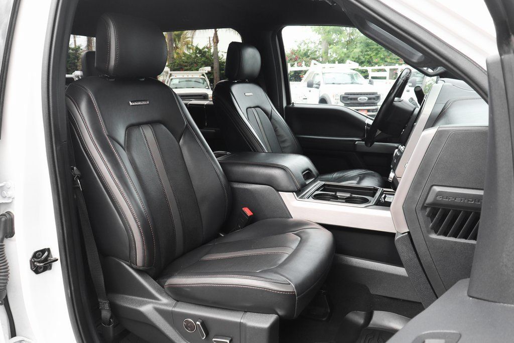 Used 2022 Ford F250 Platinum w/ FX4 Off-Road Package AWD/4WD image 42