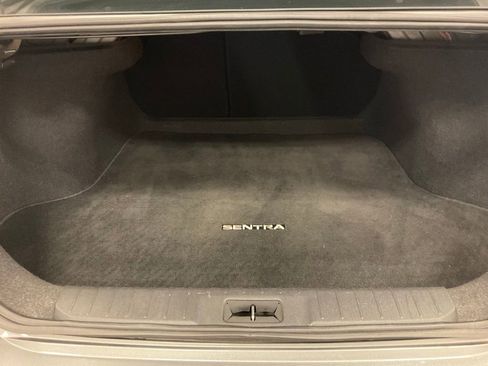 Used 2024 Nissan Sentra SV image 10