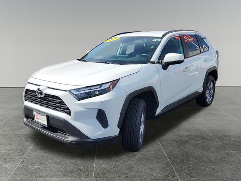 Certified 2025 Toyota RAV4 XLE AWD/4WD image 3