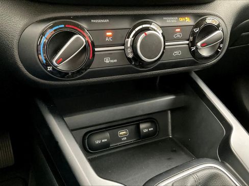 Used 2024 Kia Soul LX w/ Option Group 015 image 31