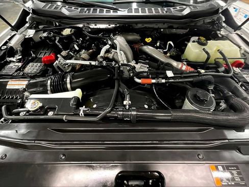 Used 2024 Ford F350 Lariat image 12