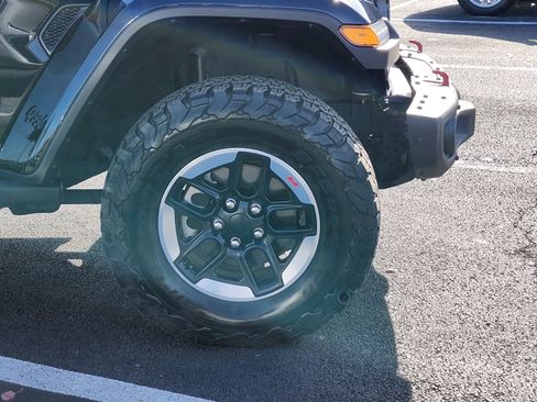 Used 2022 Jeep Wrangler Unlimited Rubicon w/ Steel Bumper Group image 10