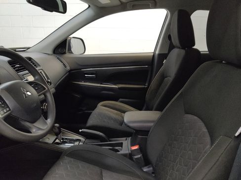 Used 2021 Mitsubishi Outlander Sport FWD image 17