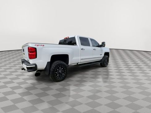 Used 2017 Chevrolet Silverado 2500 High Country w/ Duramax Plus Package image 8