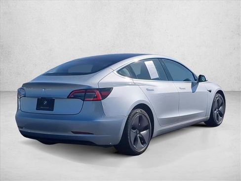 Used 2018 Tesla Model 3 Long Range image 5