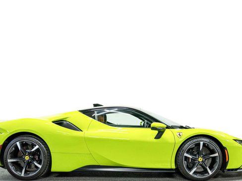 Used 2022 Ferrari SF90 Stradale AWD/4WD image 2