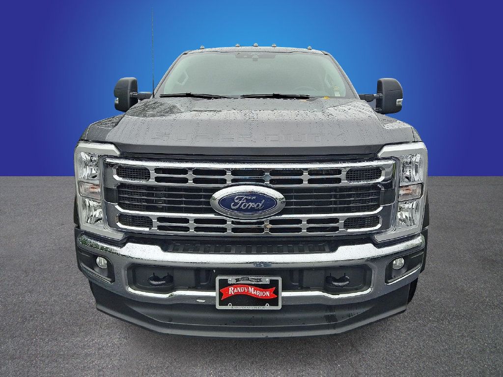 Used 2025 Ford F450 XLT AWD/4WD image 2