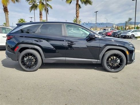 New 2025 Hyundai Tucson SE image 23