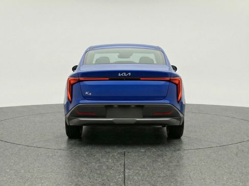 Used 2025 Kia K4 LXS image 7